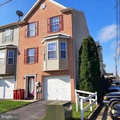 125 N  Marshall St, Ranson, WV 25438