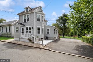 53 Brenwal Ave, Ewing, NJ 08618