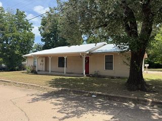 131 SE 7th St, Cooper, TX 75432