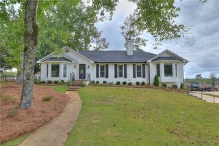 1902 Northgate Dr, Opelika, AL 36801