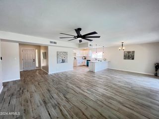 1811 W DIXON Circle, Mesa, AZ 85201