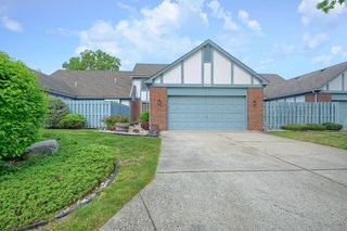 15272 Roxbury Cir #91, Macomb, MI 48044