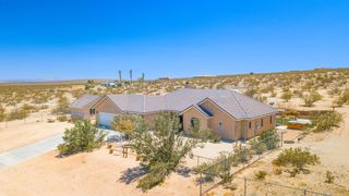 10534 Crest Rd, California City, CA 93505