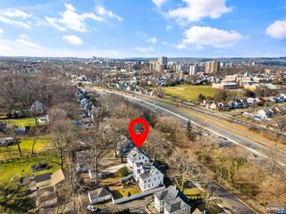 424 N  Walnut St, East Orange, NJ 07017