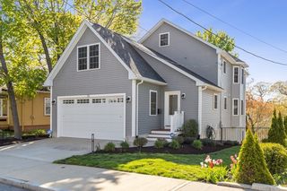 35 Russell St, Medford, MA 02155
