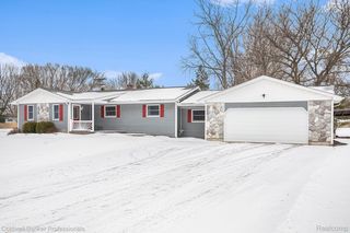 3451 Reamer Dr, Lapeer, MI 48446