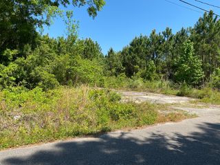 300 McClung St, Pass Christian, MS 39571