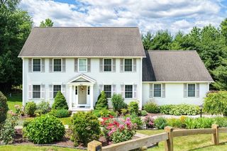 203 Canterbury Cir, East Longmeadow, MA 01028