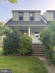 36 S  Sycamore Ave, Aldan, PA 19018