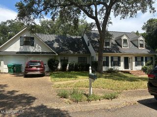 4 Epico Hollow Dr, Gulfport, MS 39507