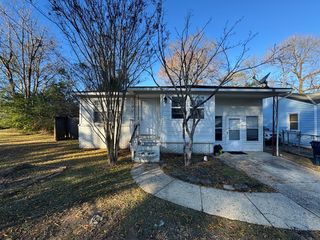 2810 18th Ave, Northport, AL 35476