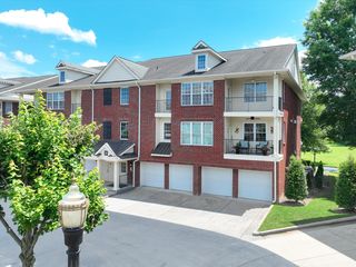 3201 Aspen Grove Dr #H10, Franklin, TN 37067