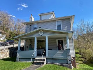410 Bishop St, Williamson, WV 25661