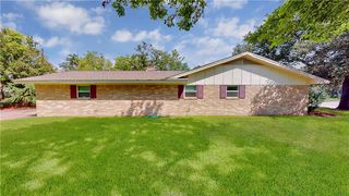205 Redmond Dr, College Station, TX 77840