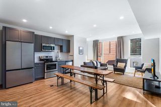 2465 18th St   NW #4, Washington, DC 20009