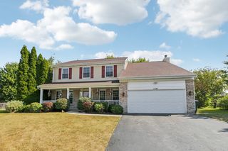 1387 Dove Ct, Antioch, IL 60002