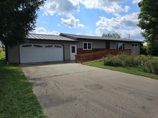 511 E Taft STREET, Blair, WI 54616