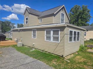 2109 Vincent Ave, Verona Beach, NY 13162