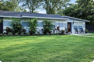 11107 Riverview Dr, Riverview, FL 33578