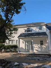 3884 Donnington Dr, Virginia Beach, VA 23456