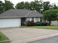 129 Shiloh St, Branson, MO 65616