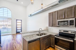 2007 Main St #58fa86c48, Lubbock, TX 79401