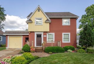 2017 11th Street, Eau Claire, WI 54703