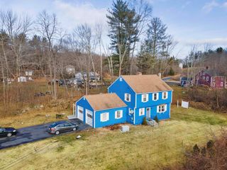1 Hampshire Dr, Derry, NH 03038