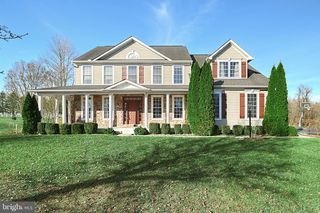 15 Hunters Chase, Etters, PA 17319