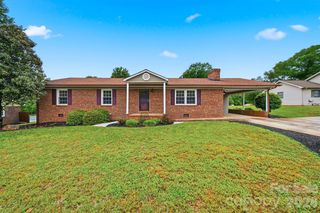 190 Dixie Trail Dr, Forest City, NC 28043