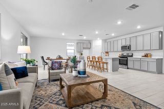 3041 W LA MIRADA Drive, Laveen, AZ 85339
