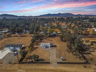 28689 Dawn Ln, Winchester, CA 92596