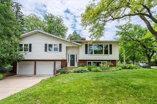 5621 Varsity Hill, Madison, WI 53705