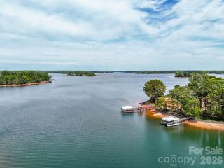 2862 Cherry Ln, Denver, NC 28037