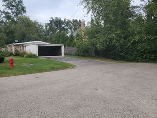 734 Cherry Ave, Lake Forest, IL 60045