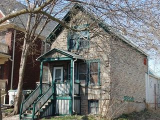 1116 E  Hamilton St, Milwaukee, WI 53202