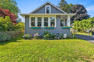 69 Breezeway Dr, Rochester, NY 14622