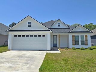 3815 Bettys Pl, Hahira, GA 31632