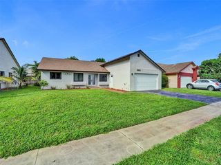 8601 NW 46th Ct, Fort Lauderdale, FL 33351