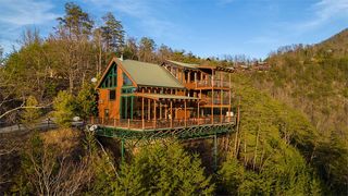 3545 Carsons Ridge Way, Sevierville, TN 37862
