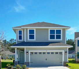 64 Cool Breeze Loop #221, Freeport, FL 32439