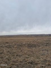1 Terrier Ln, Mandan, ND 58554