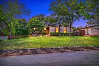 1 Sugar Shack Dr, West Lake Hills, TX 78746
