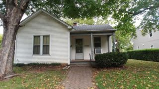 214 N  Garrison Ave, Carthage, MO 64836