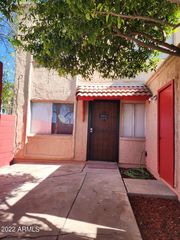 4266 N  68th Dr, Phoenix, AZ 85033