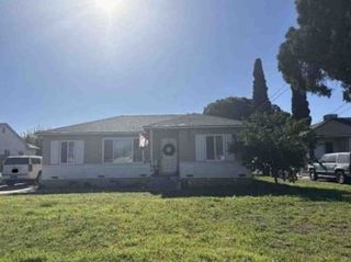 16515 Rosemary Dr, Fontana, CA 92335