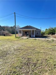 92A Owens Rd, Fort Mitchell, AL 36856
