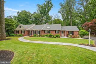 722 Woodcrest Rd, Radnor, PA 19087