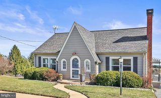 233 N  3rd St, New Freedom, PA 17349