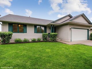 432 E  Burnham Ave, Des Moines, IA 50315